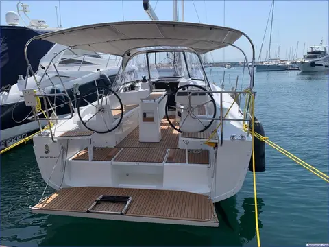 Beneteau Oceanis 34 2024
