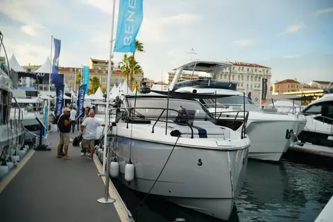 BENETEAU GRAN TURISMO 40 / SIFIR