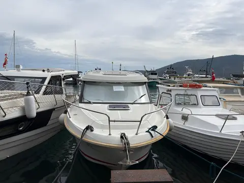 BENETEAU ANTARES 7.80