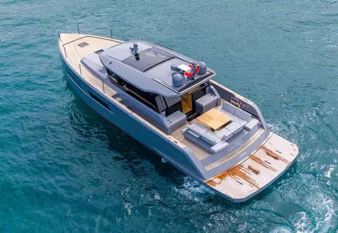 PARDO GT52