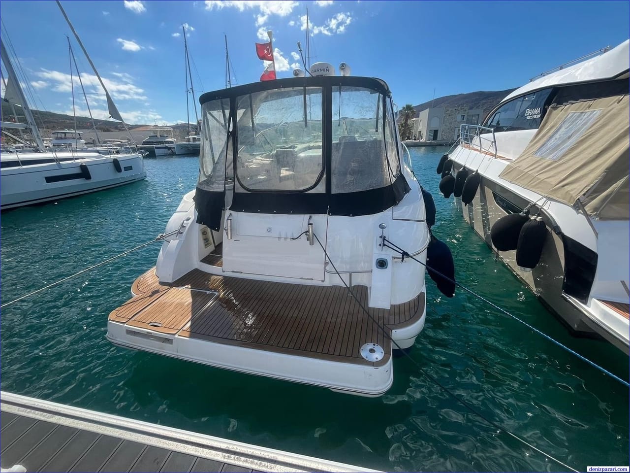 Cruisers Yachts 3470 Express 2003